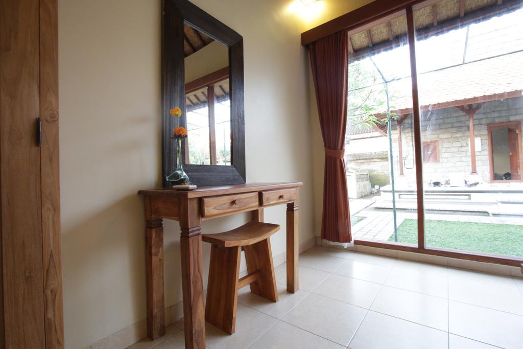 Tanggal Merah Guest House Ubud Esterno foto