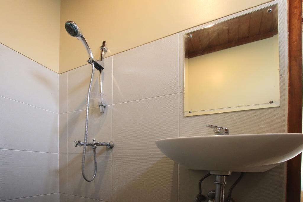 Tanggal Merah Guest House Ubud Esterno foto