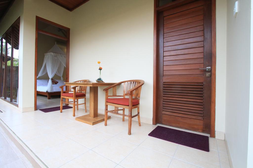 Tanggal Merah Guest House Ubud Esterno foto