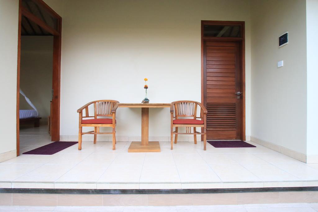 Tanggal Merah Guest House Ubud Esterno foto